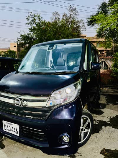 Nissan Roox 2015