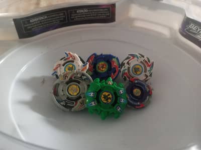 Original beyblade tarka tomy