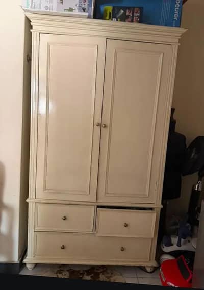 Wooden 2 Door Wardrobe with 3 Drawers – Good Condition
