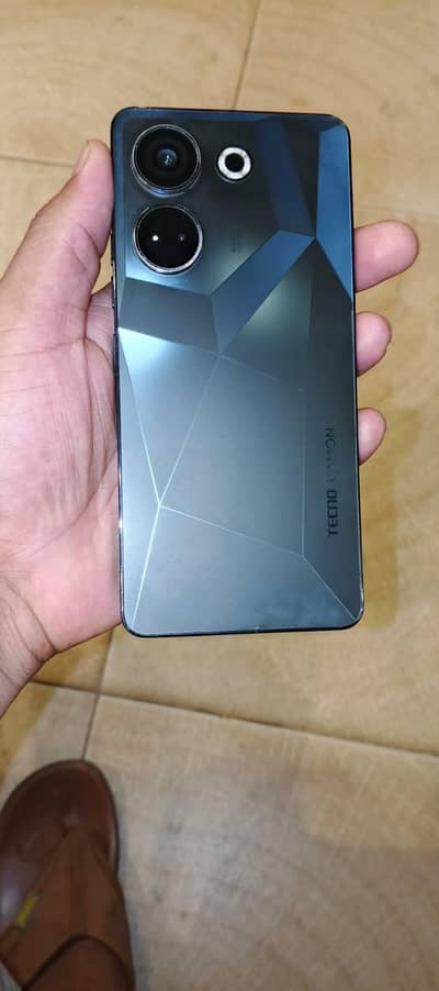 Tecno CAMON 20
