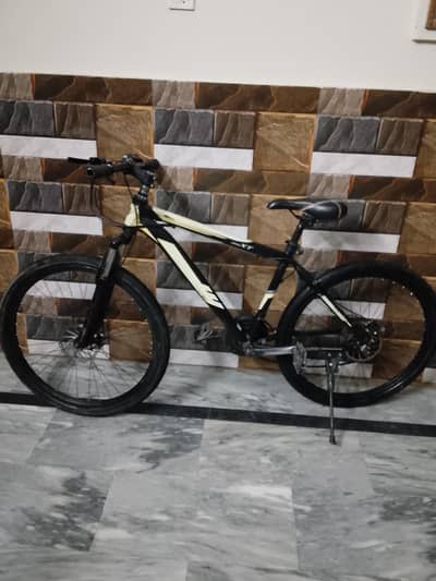 XT 2000 SPORTS BICYCLE