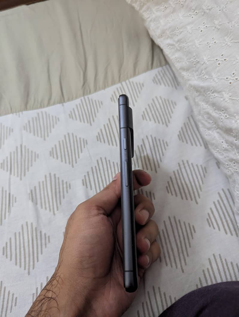 Google Pixel 7 5