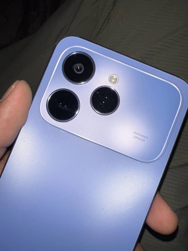 Tecno spark 40 2