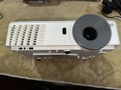 LG SCGA projector