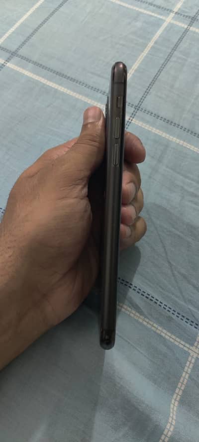 Iphone 11 Pro max 64 GB PTA approved