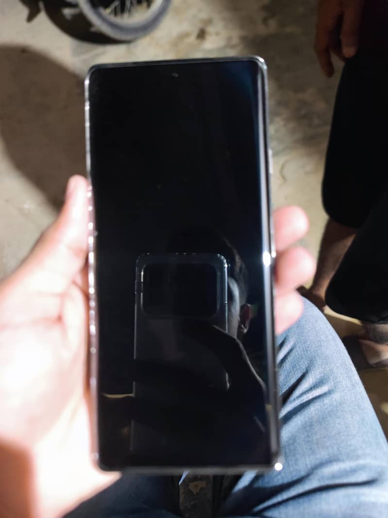 Tecno CAMON 40 Pro 0