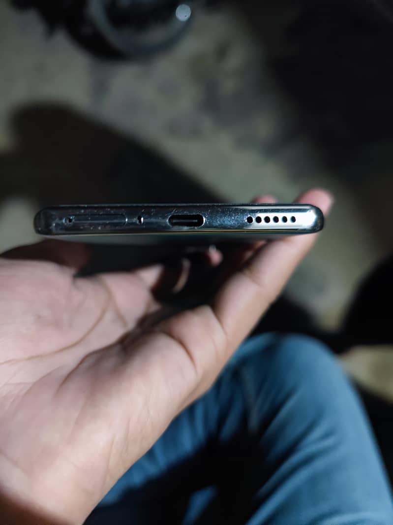 Tecno CAMON 40 Pro 4