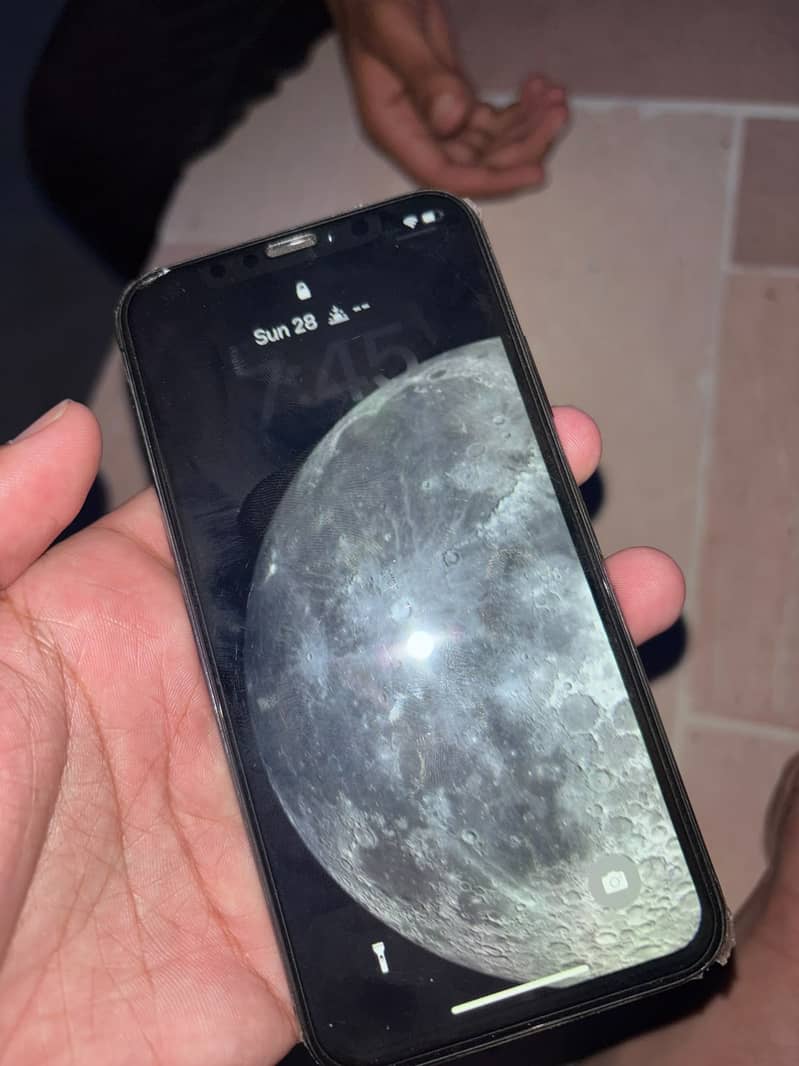 Apple iPhone X 5