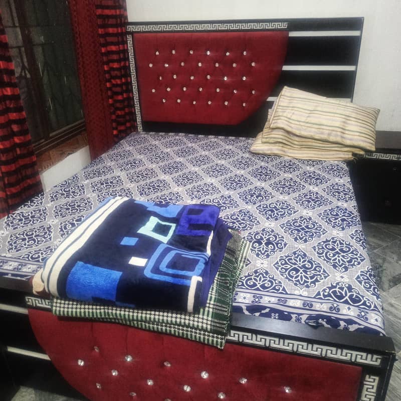 king size bed 0