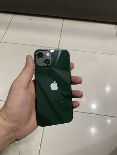 Apple iPhone 13