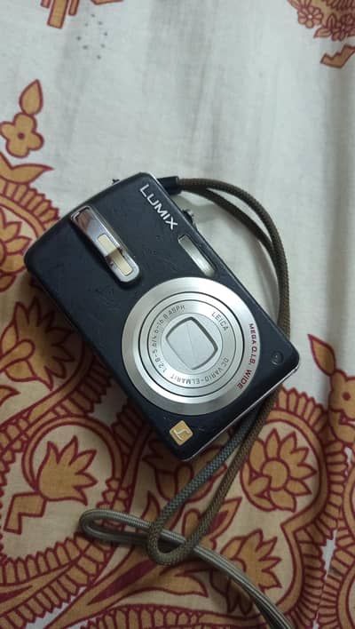Lumix camera