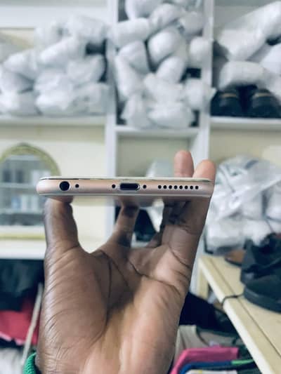 iphone 6s plus 128 GB  (no open no repair) (PTA approved) all ok