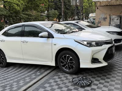 1.  * Toyota Corolla GLI 2016 | With Driver | کرائے پر دستیاب | لاہور