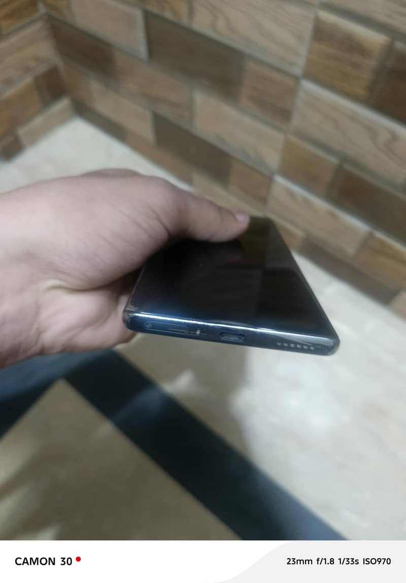 Tecno CAMON 40 Pro 4
