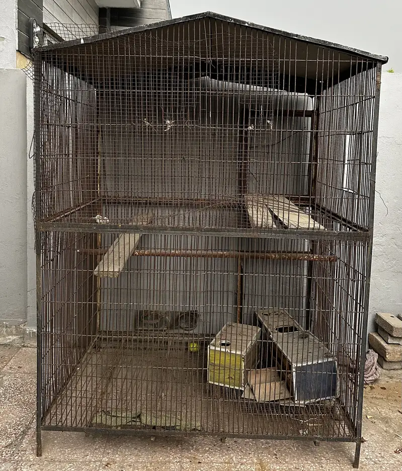 Double portion iron cage