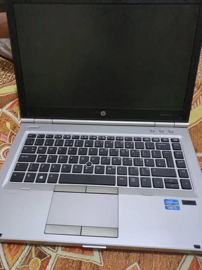 HP ELITE 8460P laptop