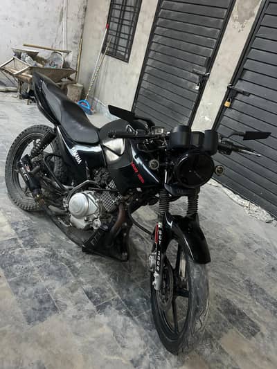 Yamaha ybr 125G modified