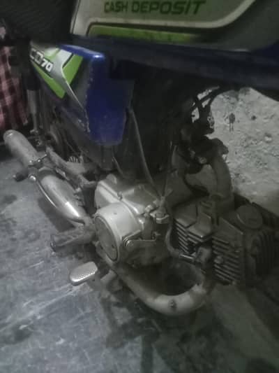 honda 70  one hand use bike all ok wp 03264175521