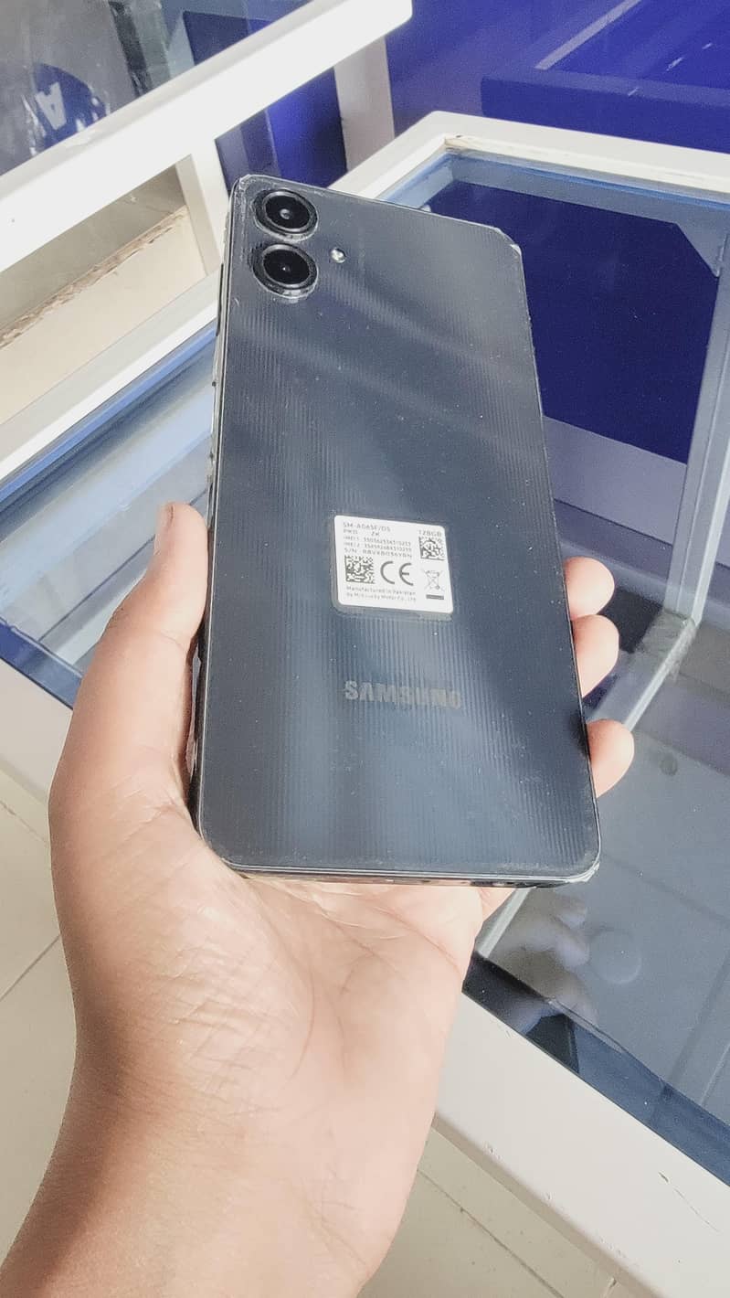 Samsung Mobile A06 1