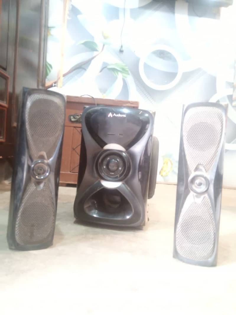 Audionic speaker 0