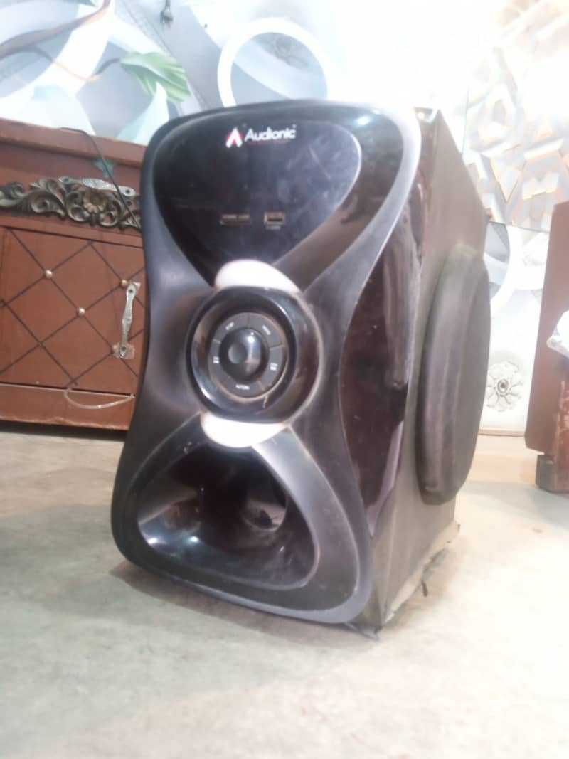 Audionic speaker 1