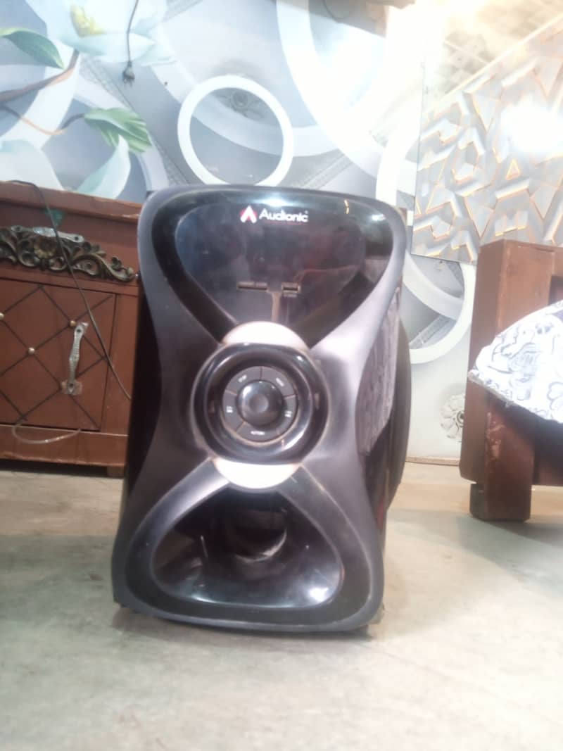 Audionic speaker 4
