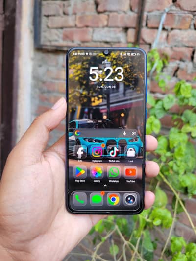 Xiaomi Mi 9 Lite (6/128) with Box