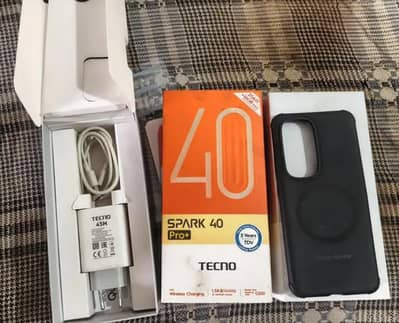 Tecno CAMON 40 Pro plus