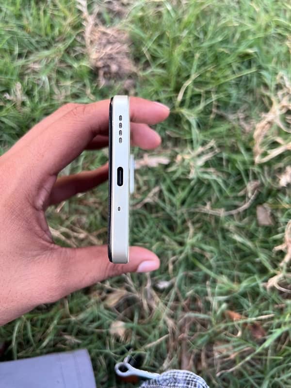 Realme C75 12