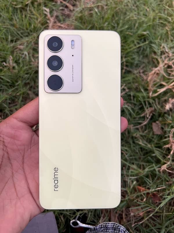 Realme C75 13