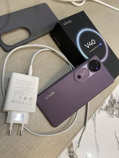 Vivo V40
