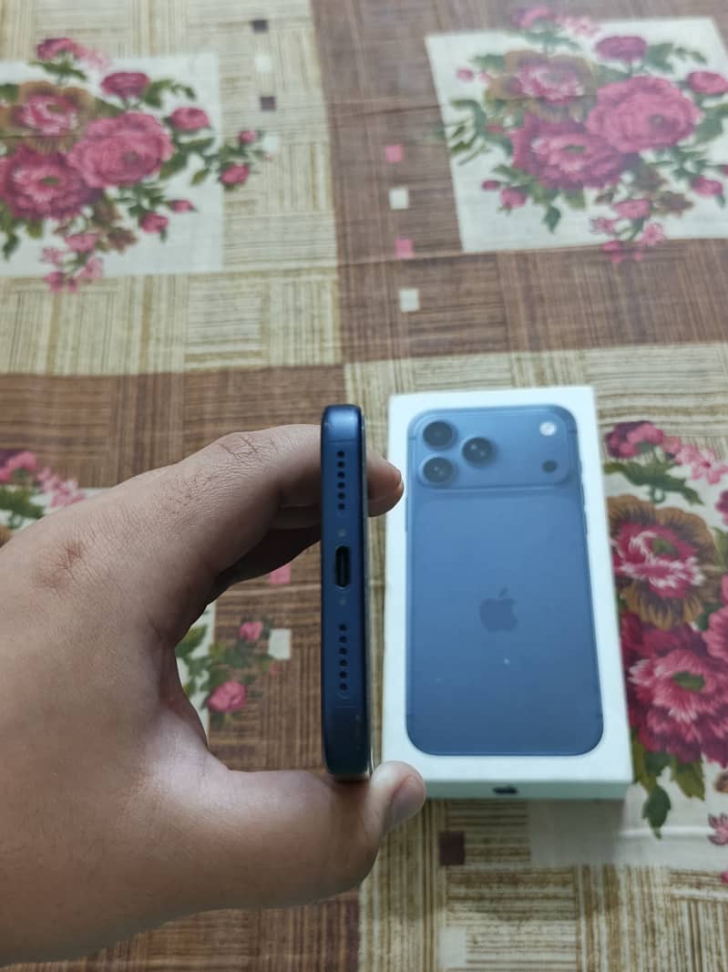 iPhone 17 pro max 6