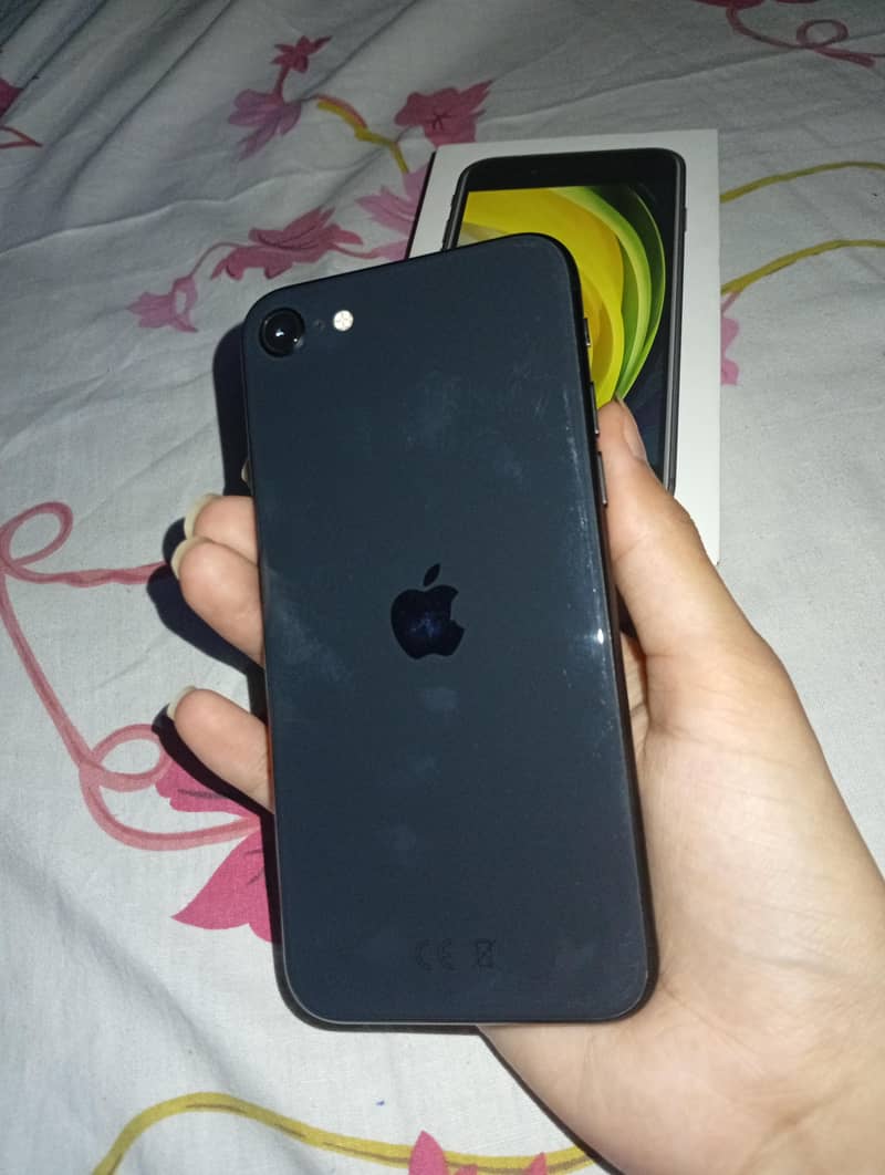 Apple iPhone SE 0