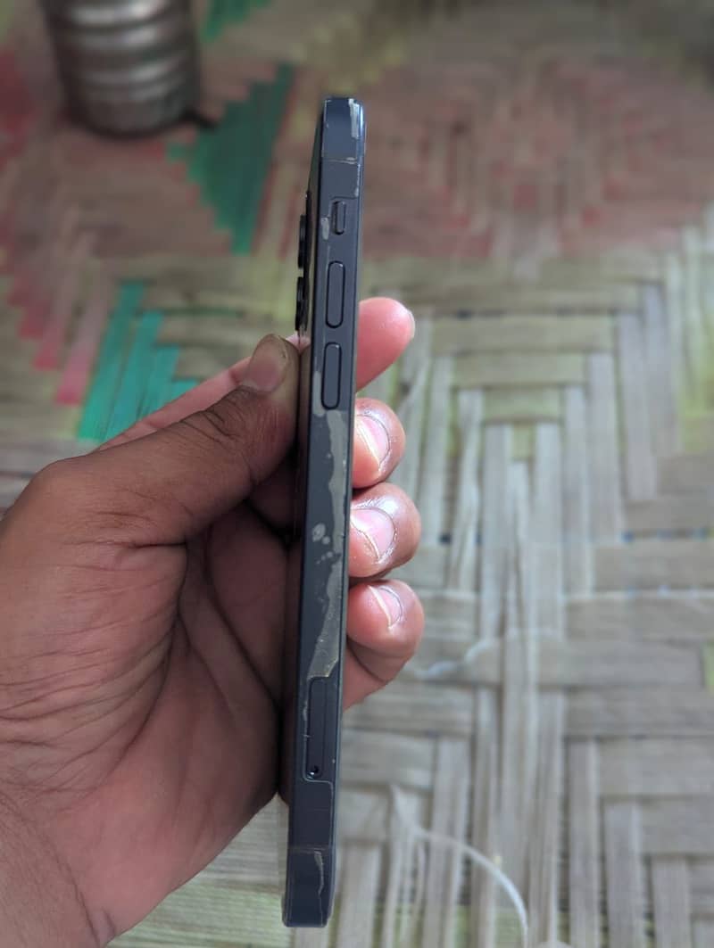 Apple iPhone 12 5