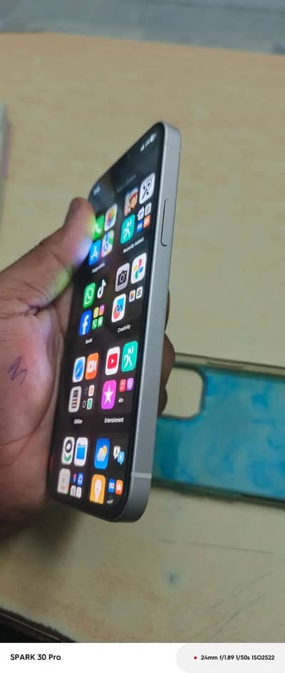 iphone12 white color 64gb display msg  dual sim  whtp 03191280441