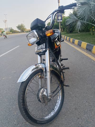 Honda CD 70 2022 model Black color condition 10/10