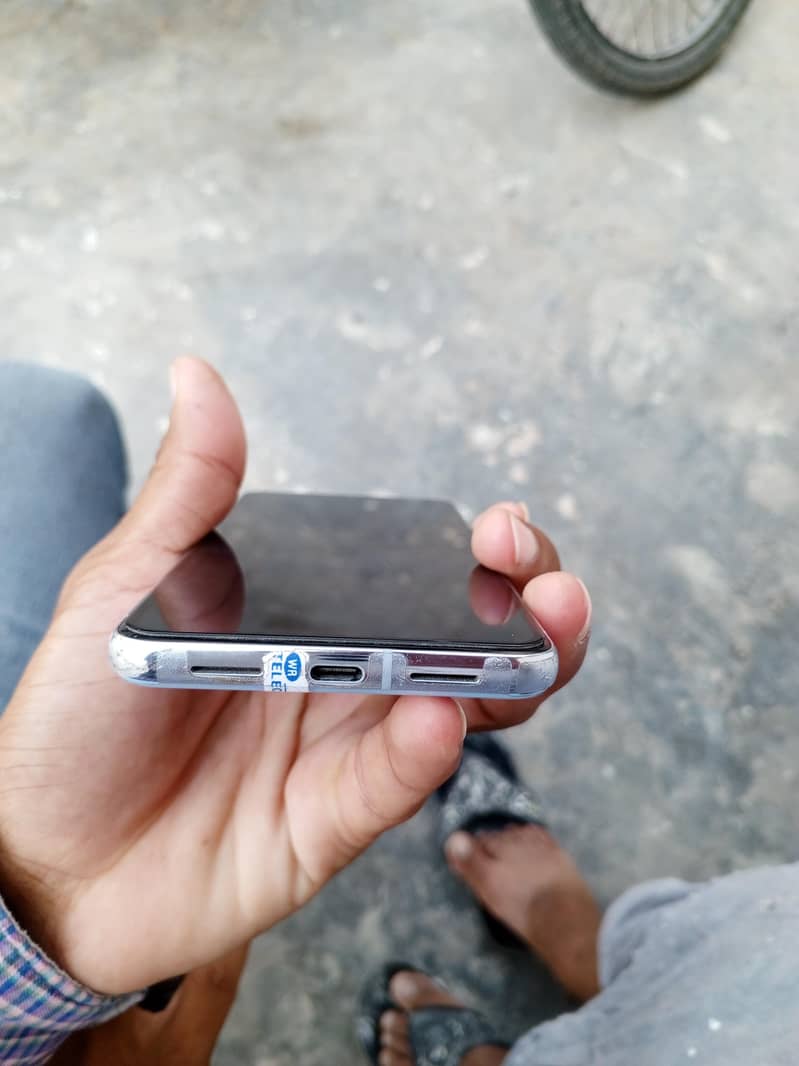 Google Pixel 8 Pro 2