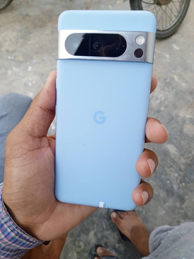 Google Pixel 8 Pro 4