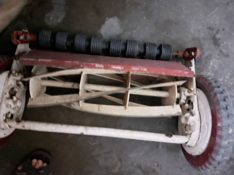 Grass cutting hand machine 0