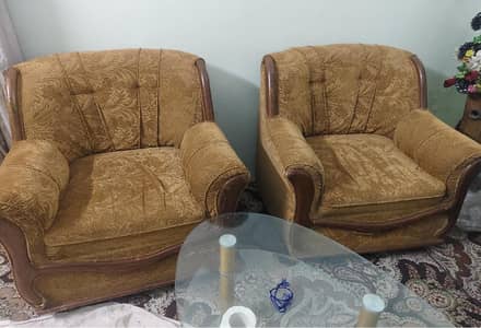 Sofa Set Urgent Sale