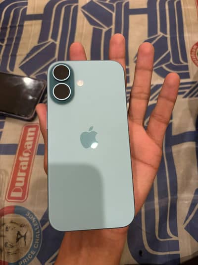 Apple iPhone 16