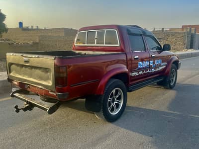 Toyota Hilux 109