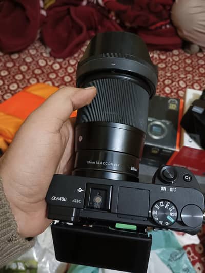 Sony Alpha @6400 with 16mm 1.4
