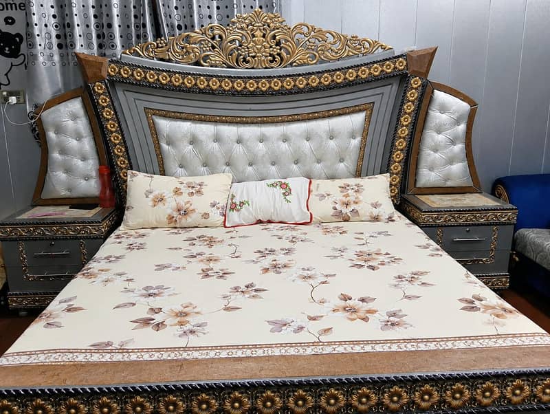 bed side table dressing 0