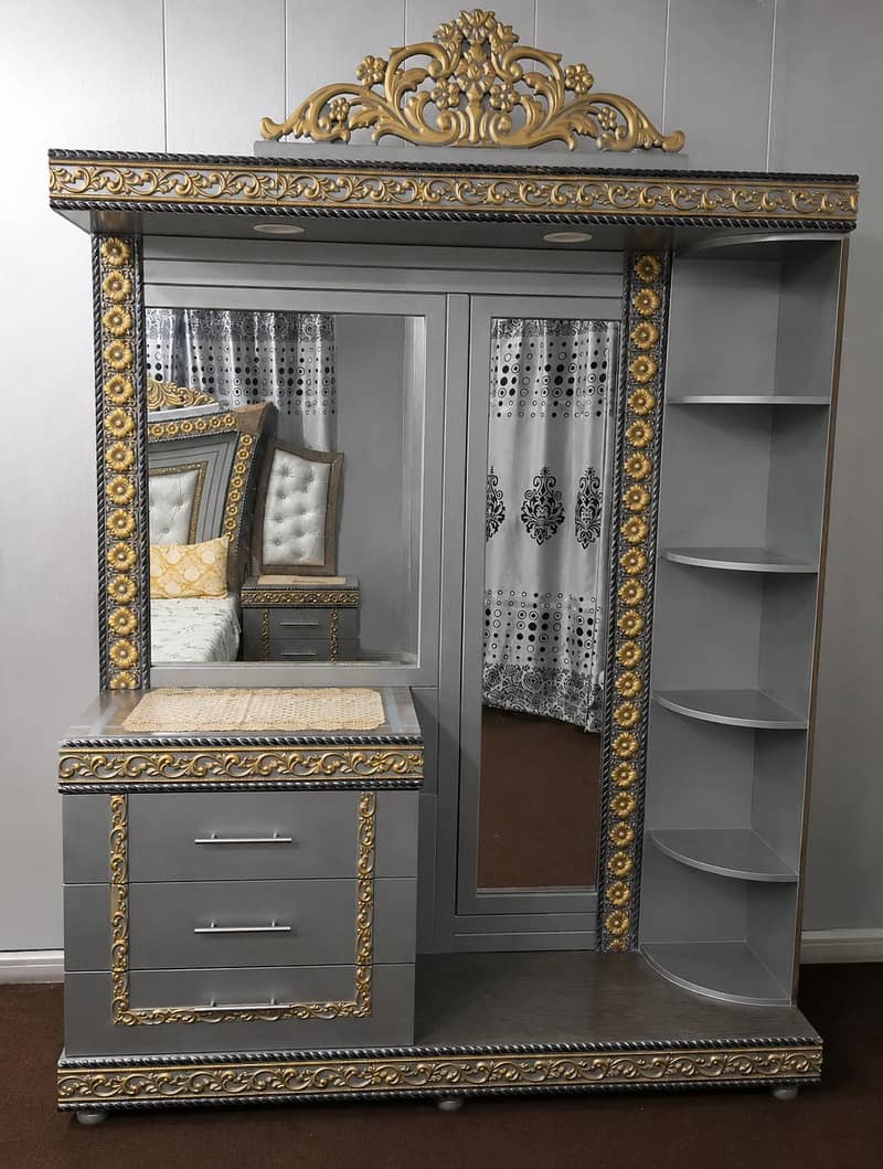 bed side table dressing 1