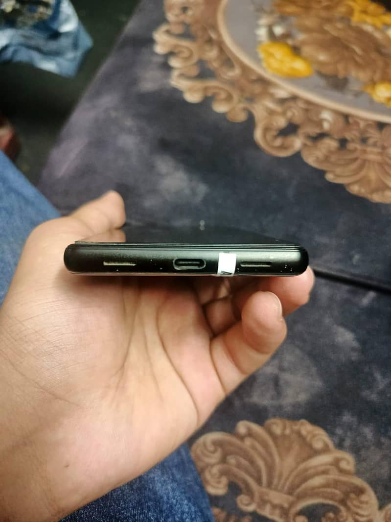 Google Pixel 6a 1