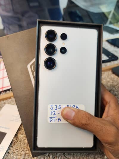 Samsung Mobile S25 Ultra