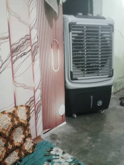 6 cooling bottle's new conditio and almost 5 years warranty just 1 mo
