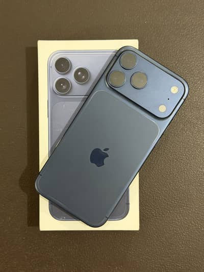 iPhone 17 Pro Max JV