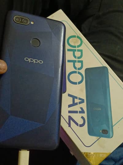 OPPO A12